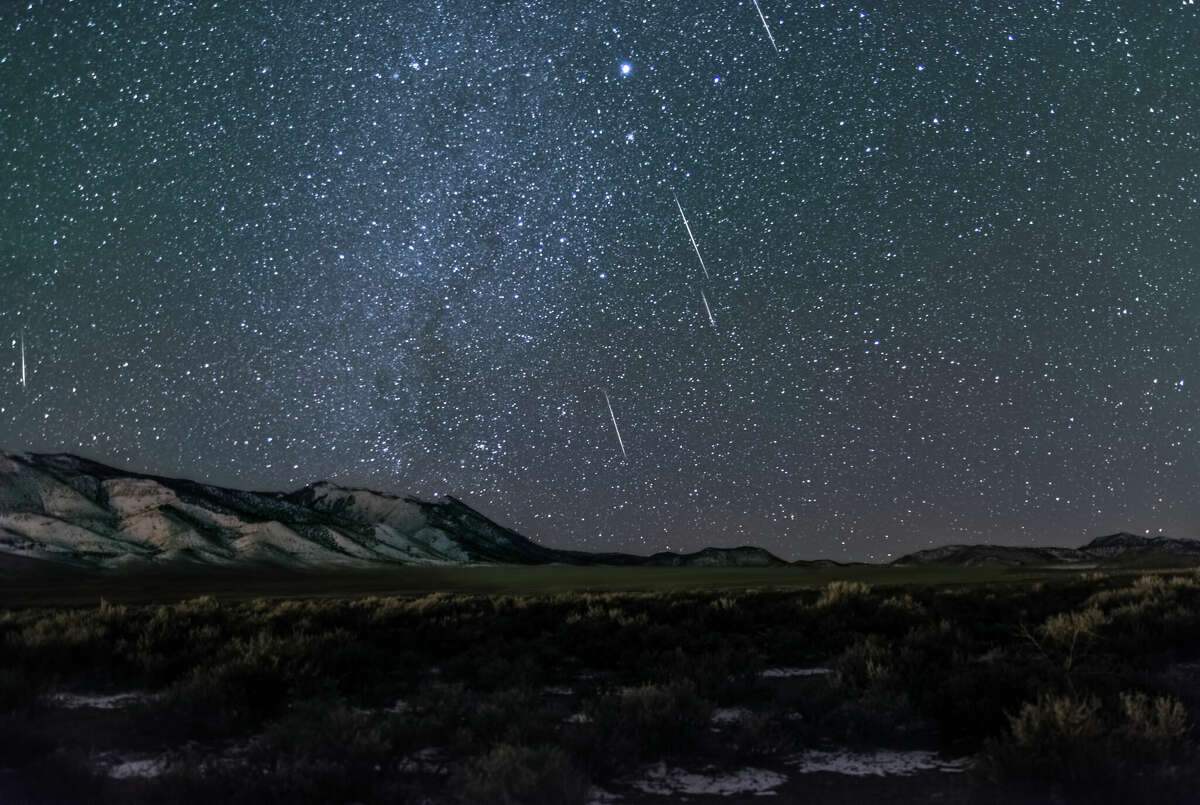 Special moons, meteor showers you can see in CT before 2022 ends