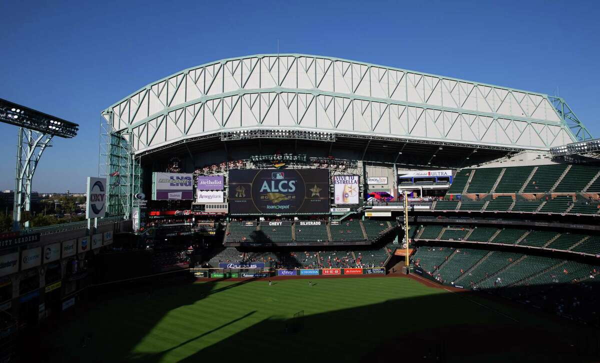 Baseball: UH, Texas, LSU lead field for 2024 Astros College Classic