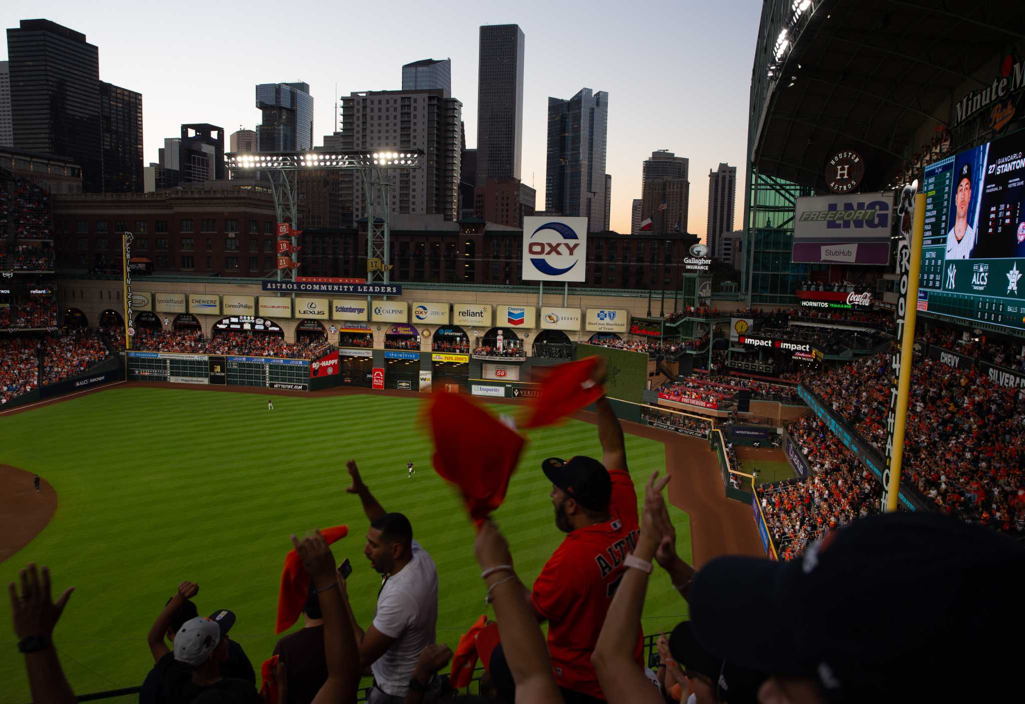Houston Astros Fanatics Authentic Unsigned Minute Maid Park Open Roof  Stadium Photograph