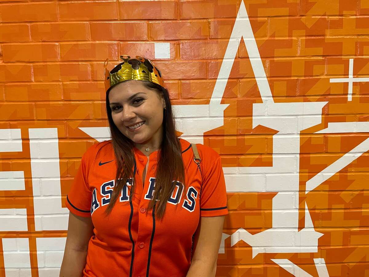 Astros fans bring hundreds of gold crowns to playoff games for