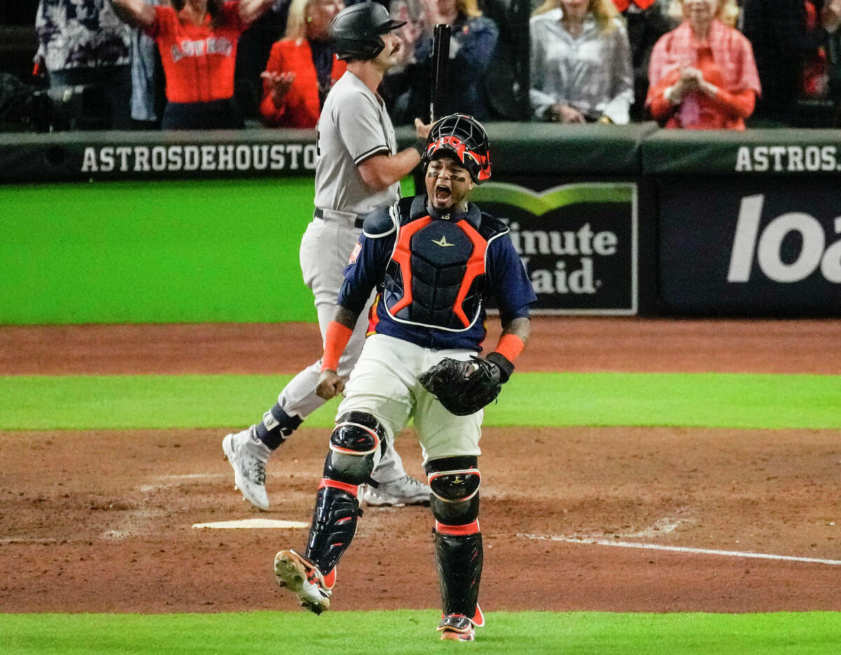 Alvarez homers as Astros down Yankees 7-5 for DH sweep