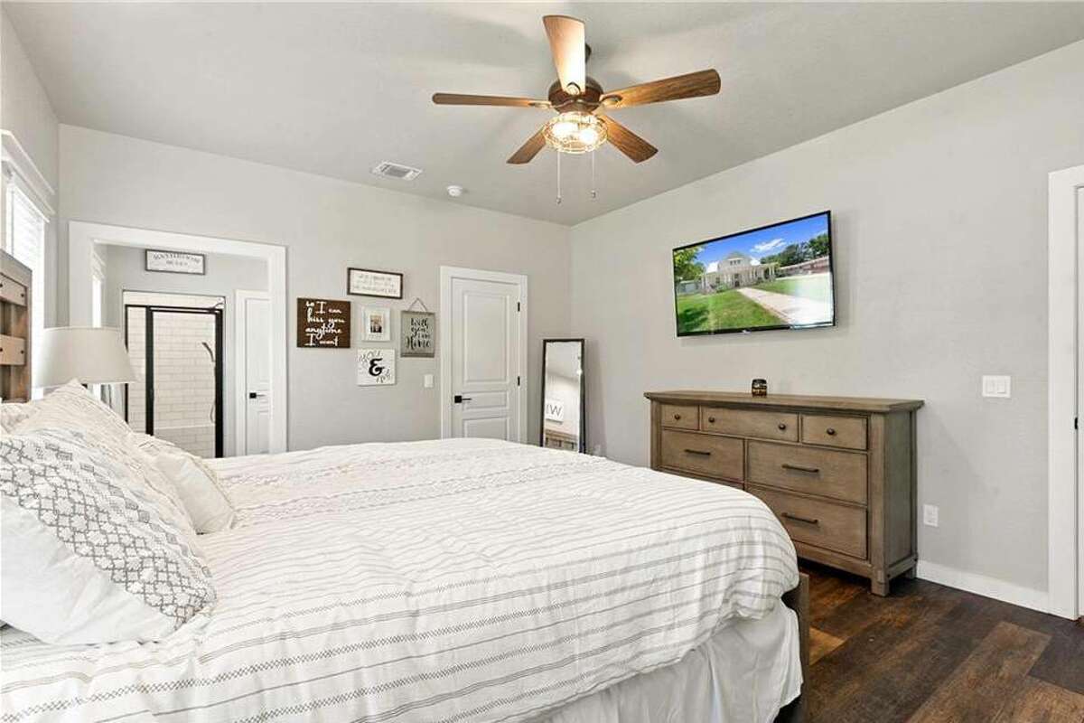 The bedrooms come with ceiling fans, something that's a must in Texas.