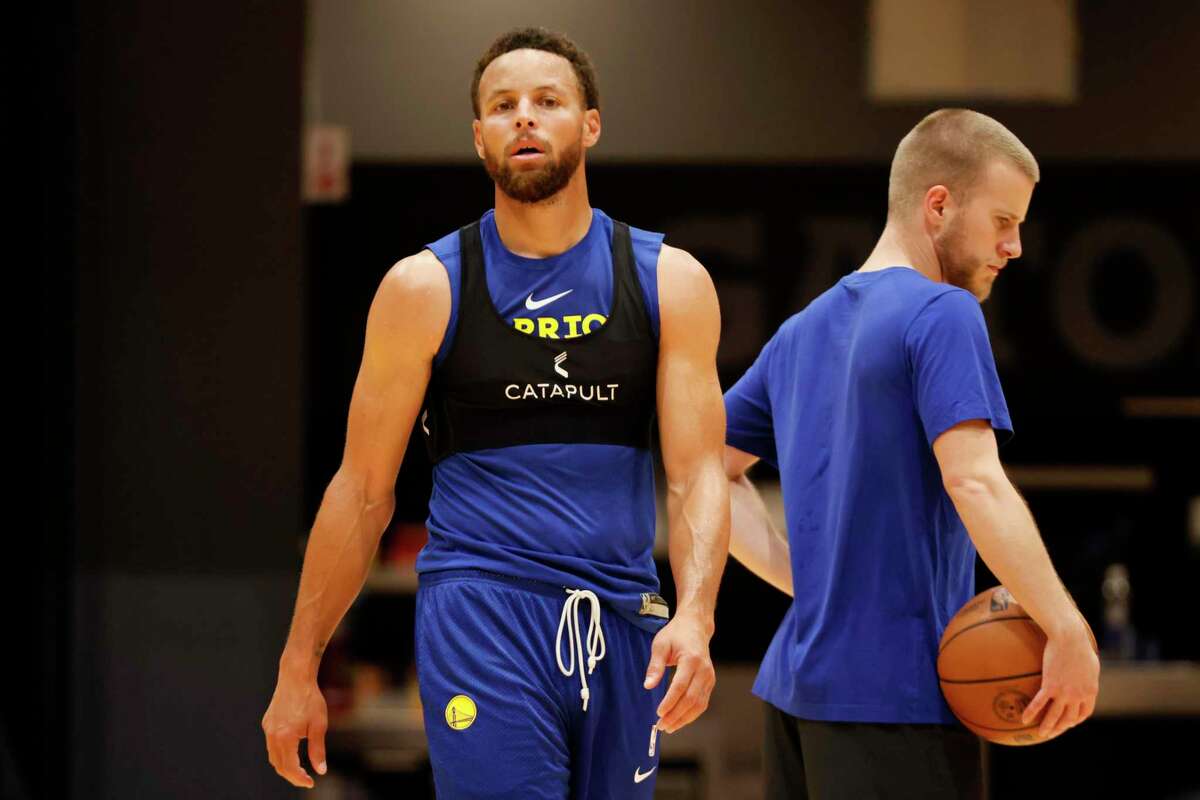 warriors on court practice shirt