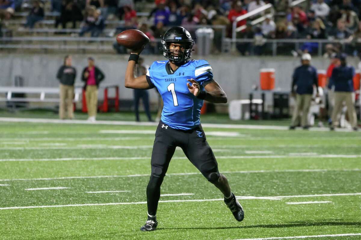 Jacorey Watson and Shadow Creek moved up in the area Class 6A rankings after Friday's win over Dawson.