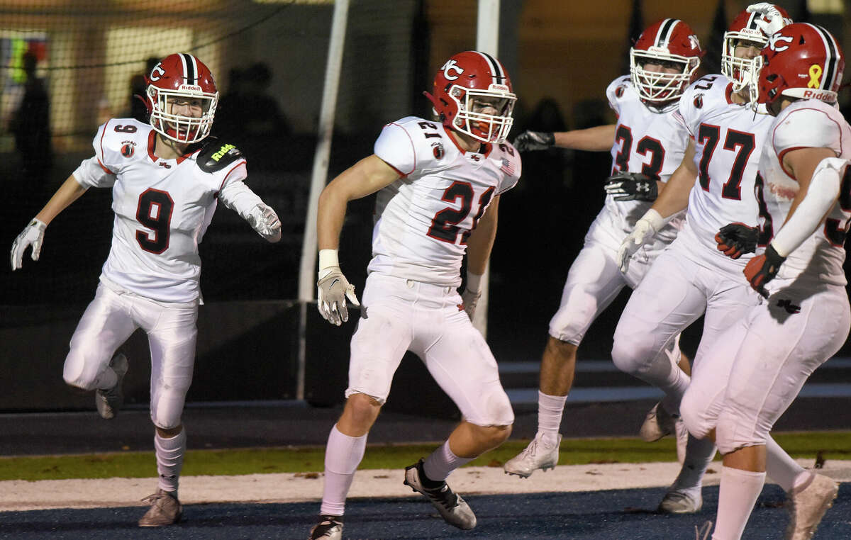 No. 2 New Canaan faces Wilton in Connecticut high school football
