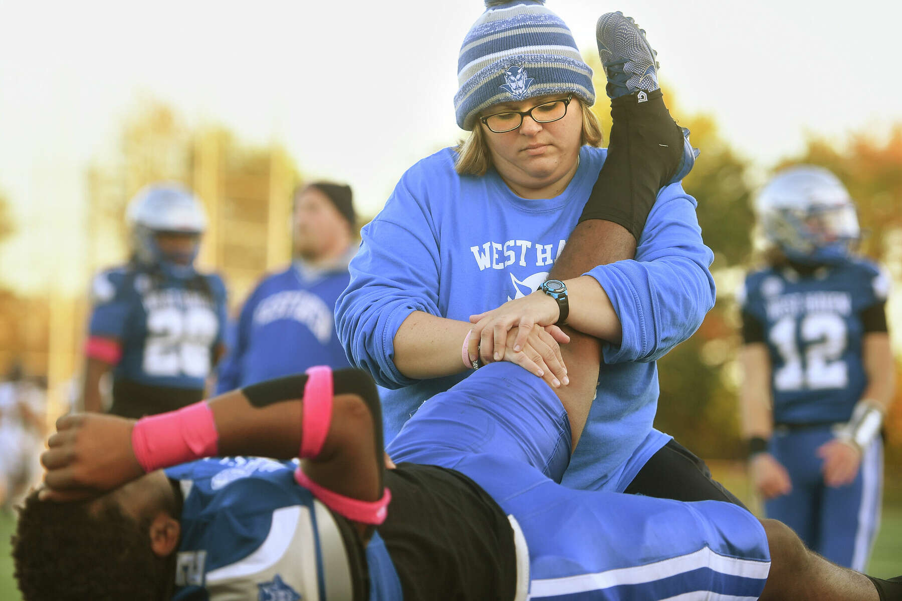 high-school-sports-teams-struggling-to-find-athletic-trainers