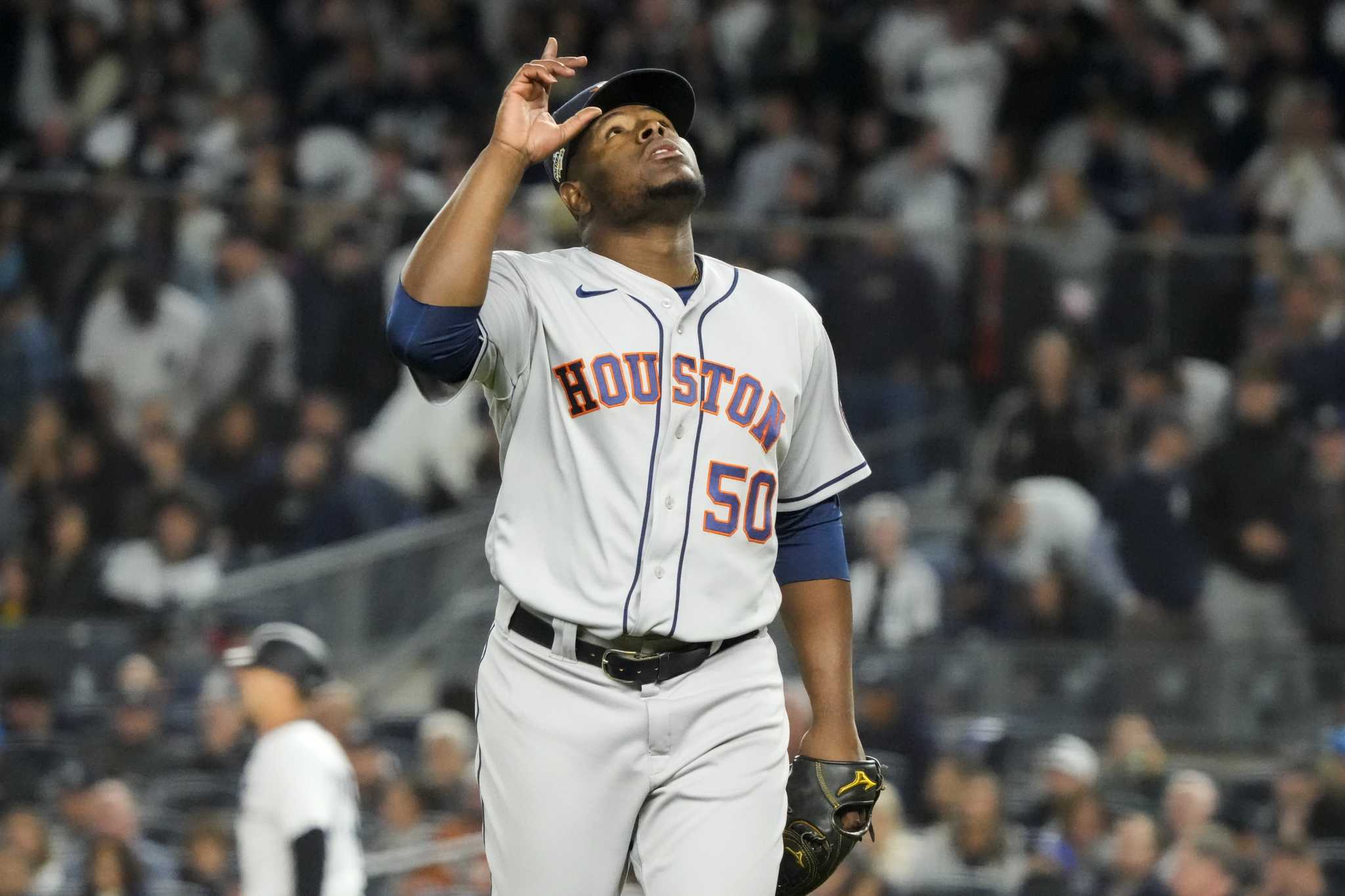 What Astros pitcher Hector Neris said while wearing mic for ESPN