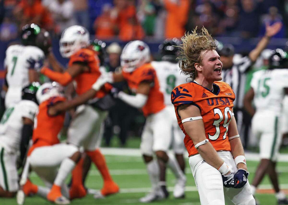 UTSA linebacker Kyle Wakefield (39) celebrates a recovered onside kick during the NCAA Conference USA football game against North Texas Saturday, Oct. 22, 2022, at the Alamodome in San Antonio, Texas.