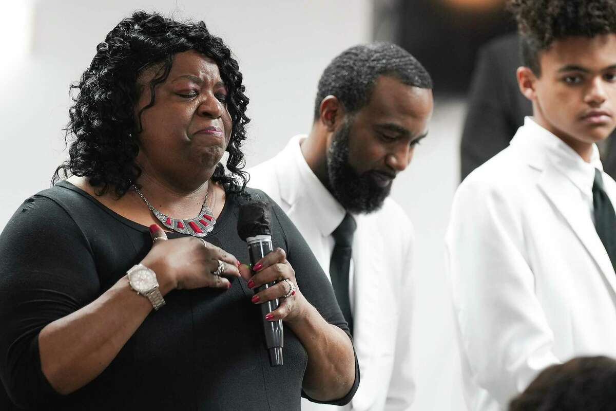 Amanda Harris thanks those who attended the funeral for her son Bryan Johnson at McDuffie Mortuary on Saturday, Oct. 22, 2022 in Houston. Johnson died in custody at the Harris County Jail on Oct. 1, 2022.