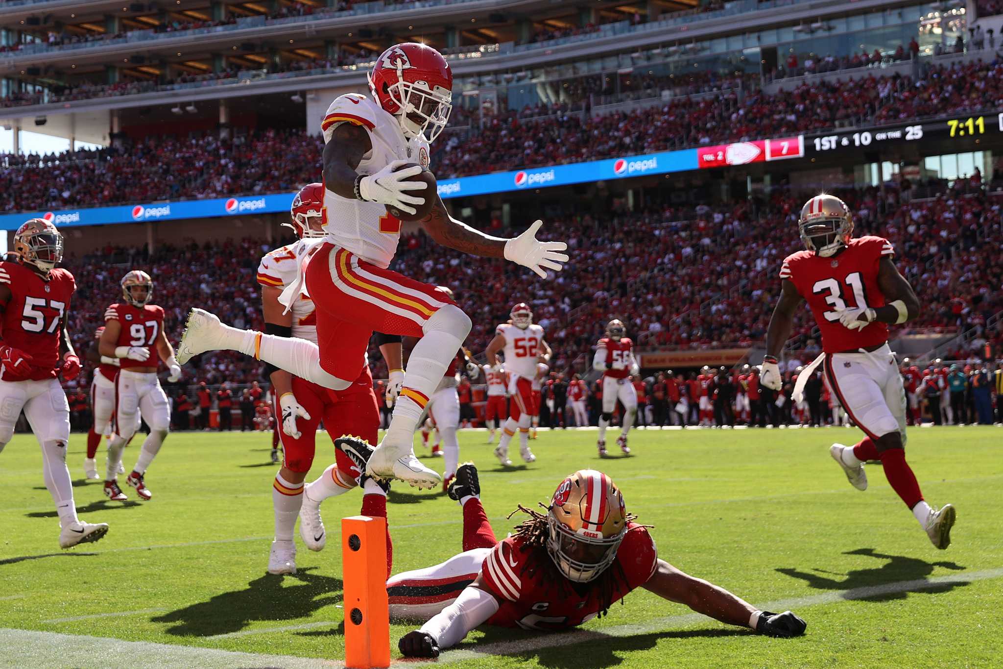 49ers-Chiefs: Hardman romps to 3 TDs as Chiefs rout Niners