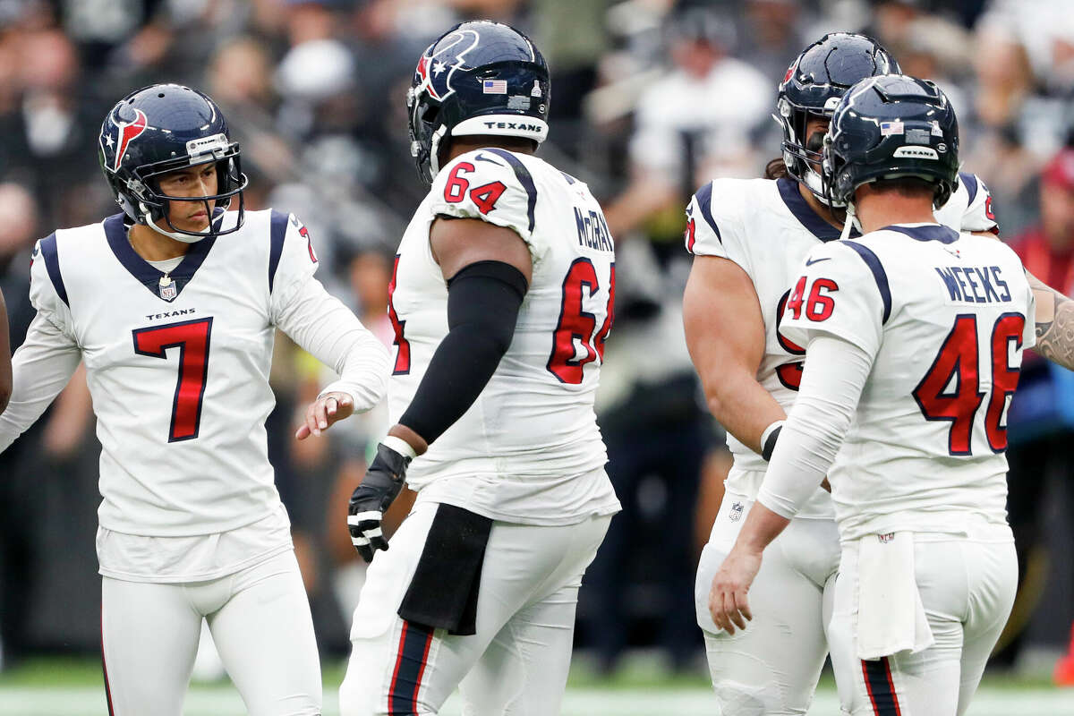 The Houston Texans are taking on the Las Vegas Raiders for Week 7