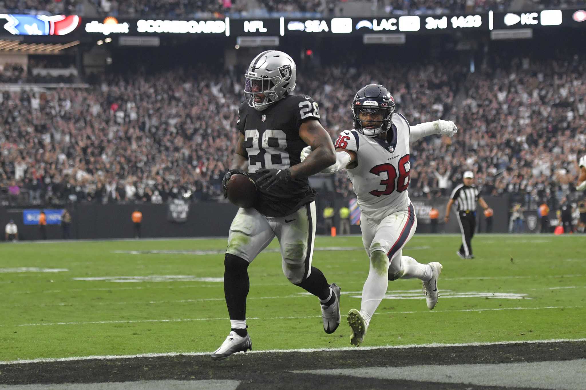 Behind Enemy Lines: Houston Texans vs. Las Vegas Raiders - Battle