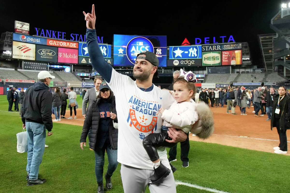 Houston Astros - Three home runs for Space City. 🚀