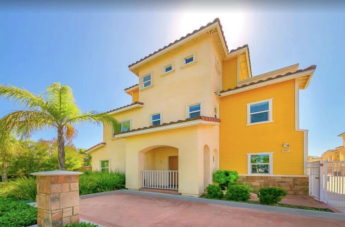 The 20 best Airbnbs and home rentals near Disneyland