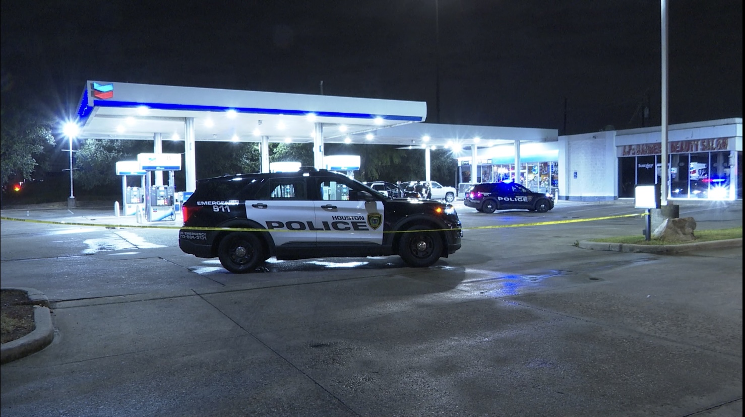 1 Dead, Another Critically Injured After Shooting At Gas Station