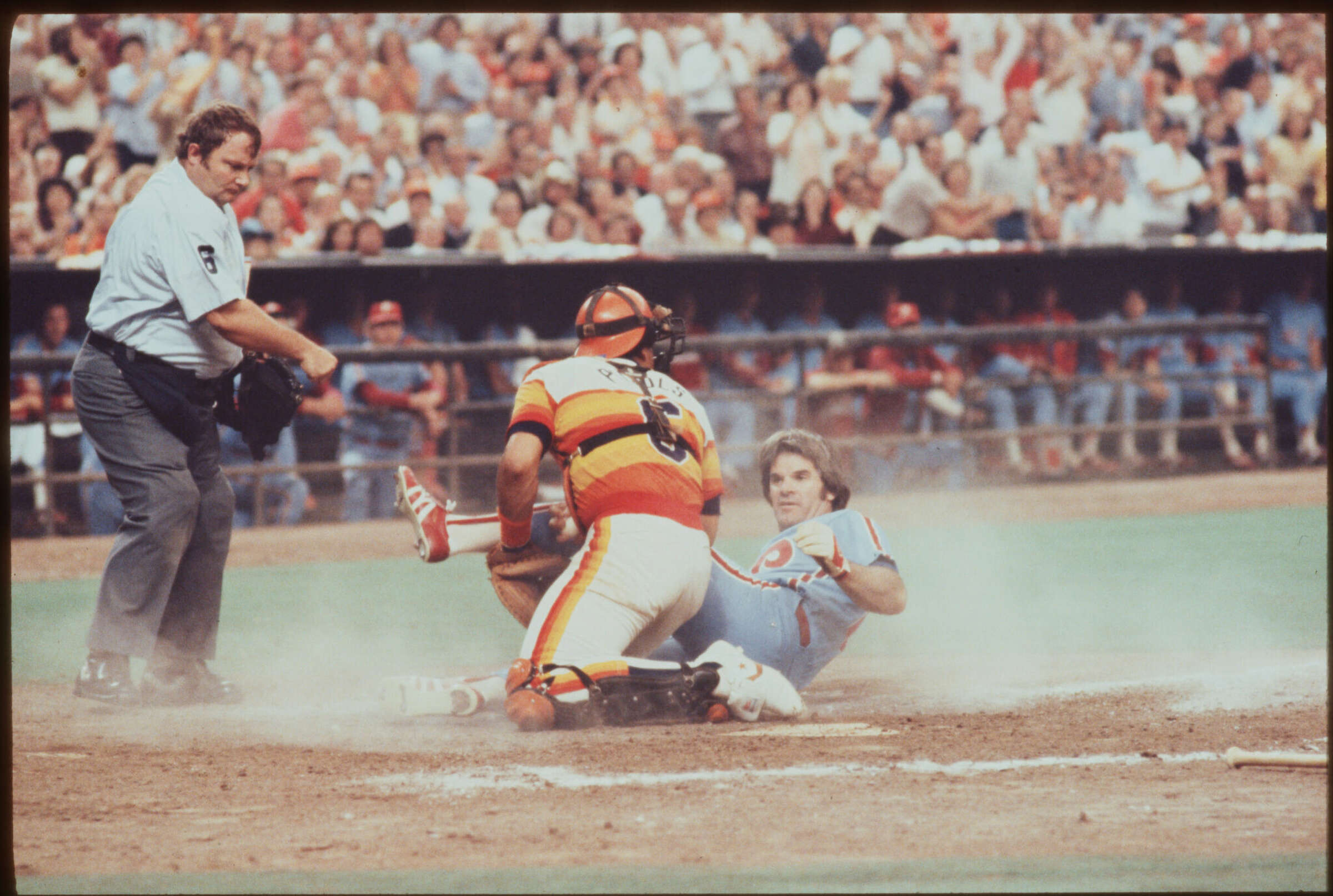 Schmidt's homer gives Phillies 1980 NL East title