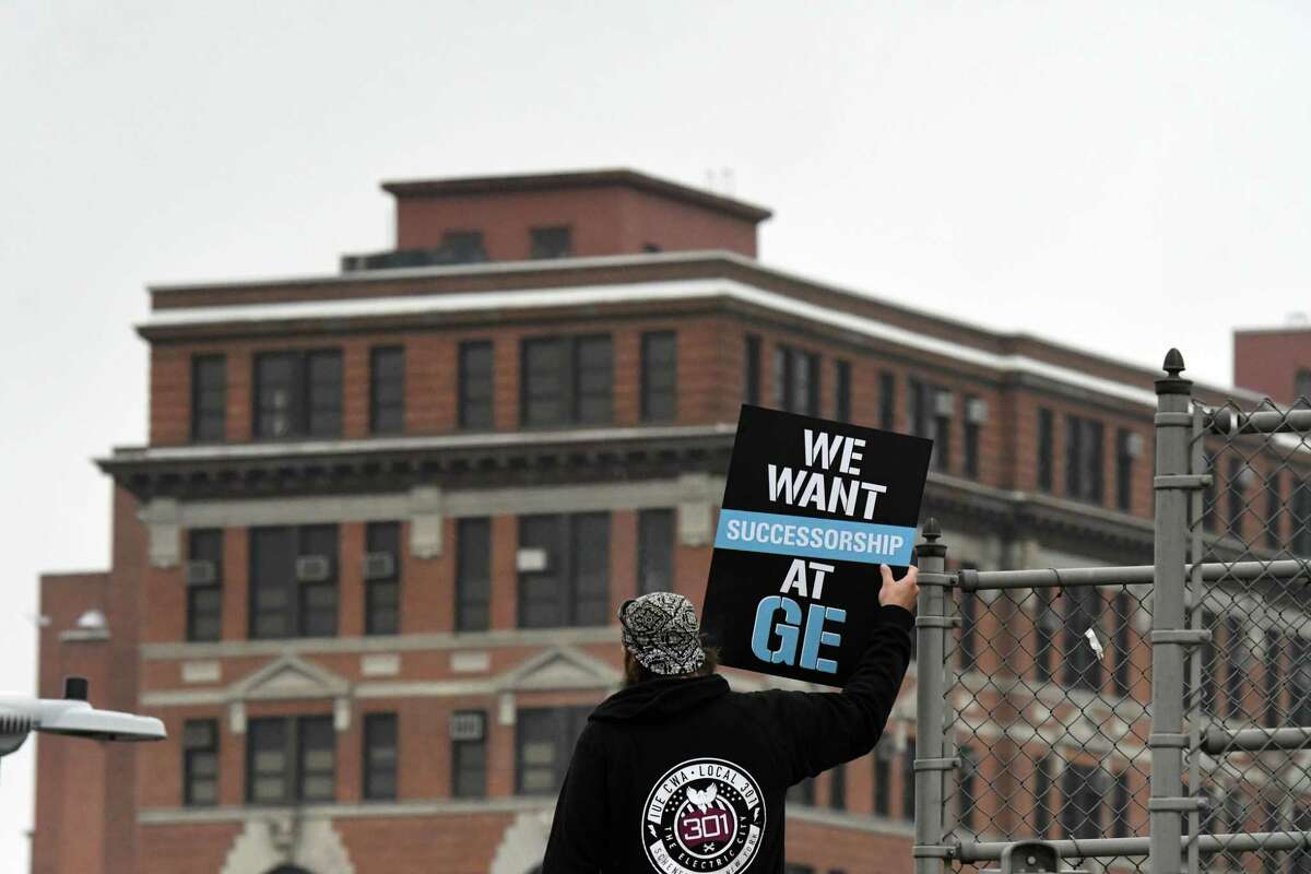 GE union workers protest at Schenectady plant for fair contracts