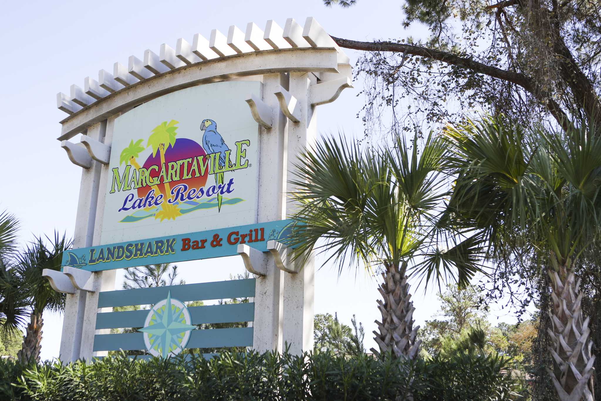 Conroe Margaritaville hiring for 125 summer positions