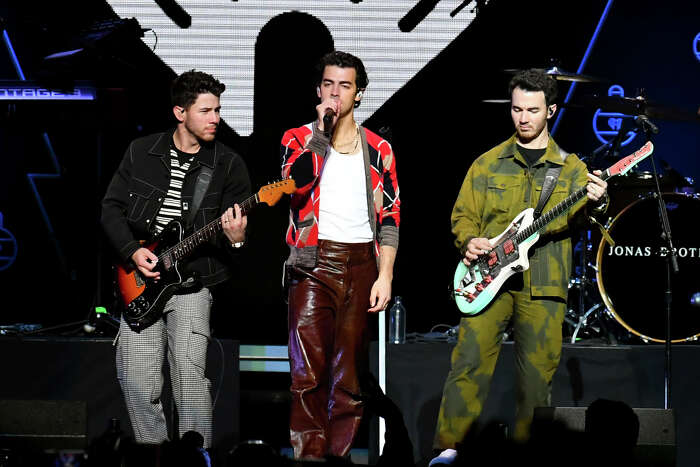 At halftime in Dallas on Thanksgiving, the Jonas Brothers entertain