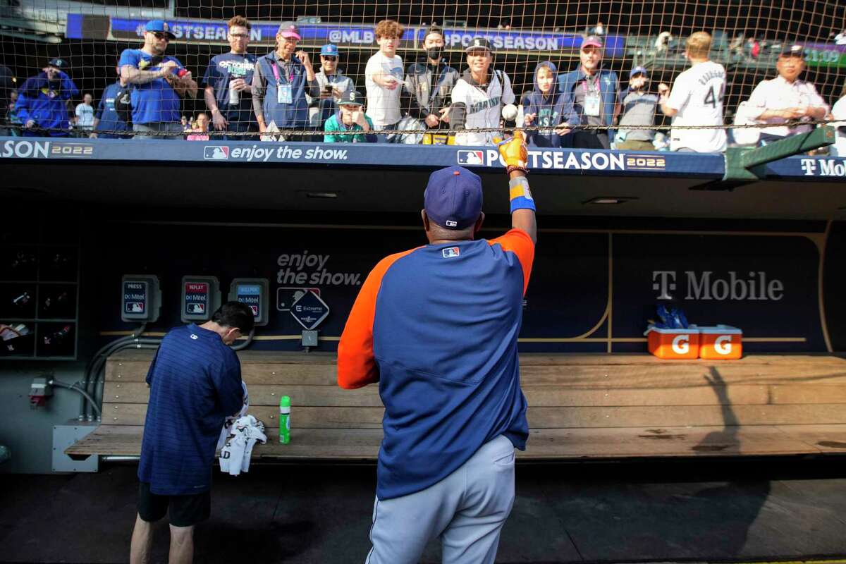 Yankees and their fans get first look at Astros since cheating scandal