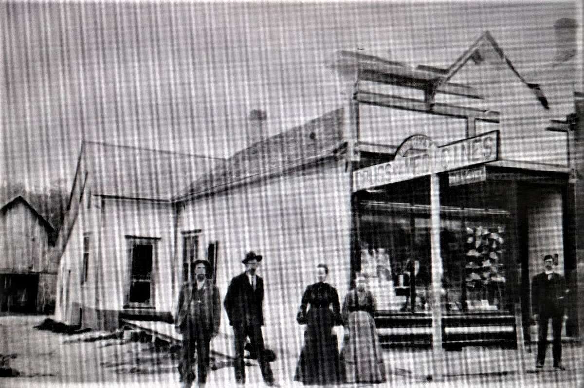 The Covey's Drug location was later the site of Money's Restaurant. 