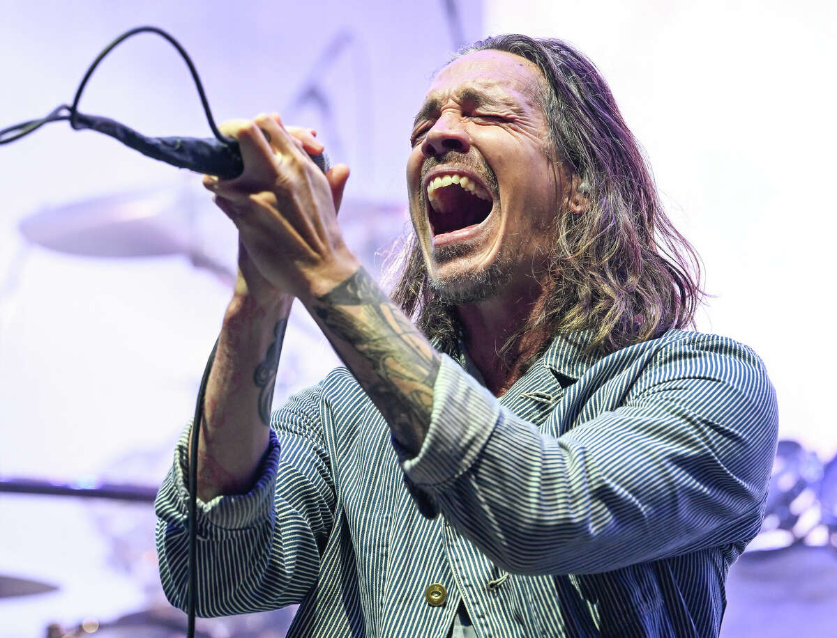 Brandon Boyd of Incubus performs at Shoreline Amphitheatre on August 26, 2022 in Mountain View, California. 