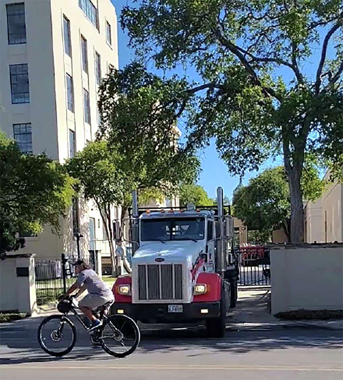 San Antonio attorney Rene D. Ruiz, who lives on East Arsenal Street across from H-E-B’s headquarters, has called the grocery chain a public nuisance. As part of his complaint, Ruiz included as exhibits numerous photos of trucks operated by H-E-B vendors that he alleges were blocking the sidewalk and/or the bike lane next to its headquarters.