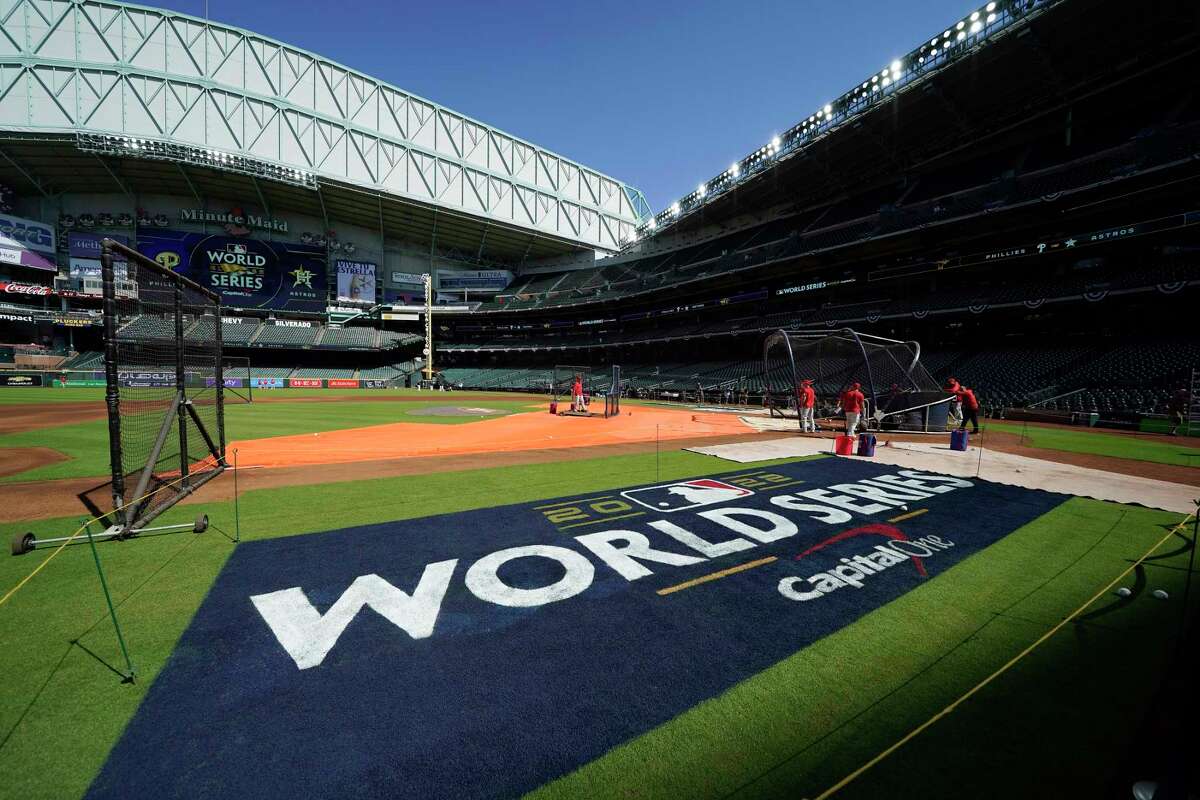 Minute Maid Park goes to the dogs for Astros' game - ABC13 Houston