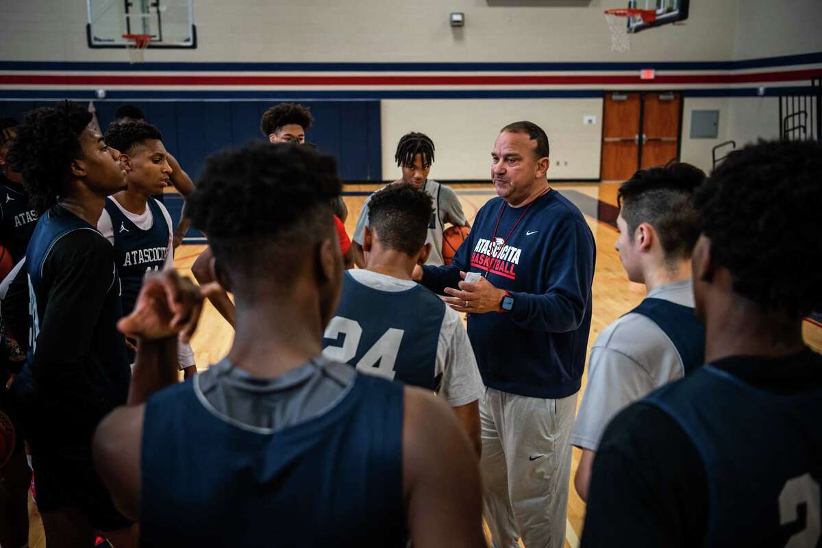 Story photo for Atascocita's David Martinez reflects on 500th win