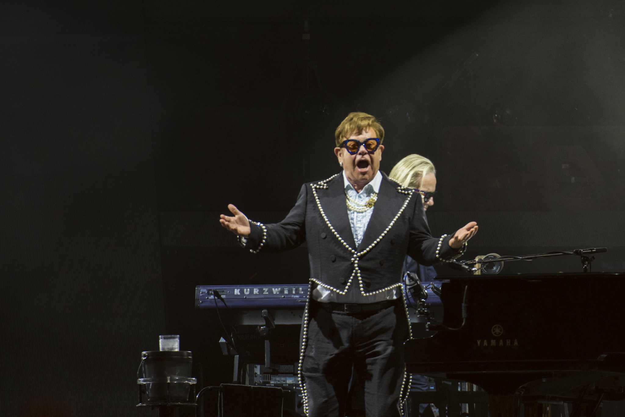 Elton John's 'incredible' San Antonio concert reaction