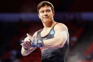 斯坦福大学体操运动员布罗迪·马龙(Brody Malone)承载着美国奥运项目日益萎缩的希望