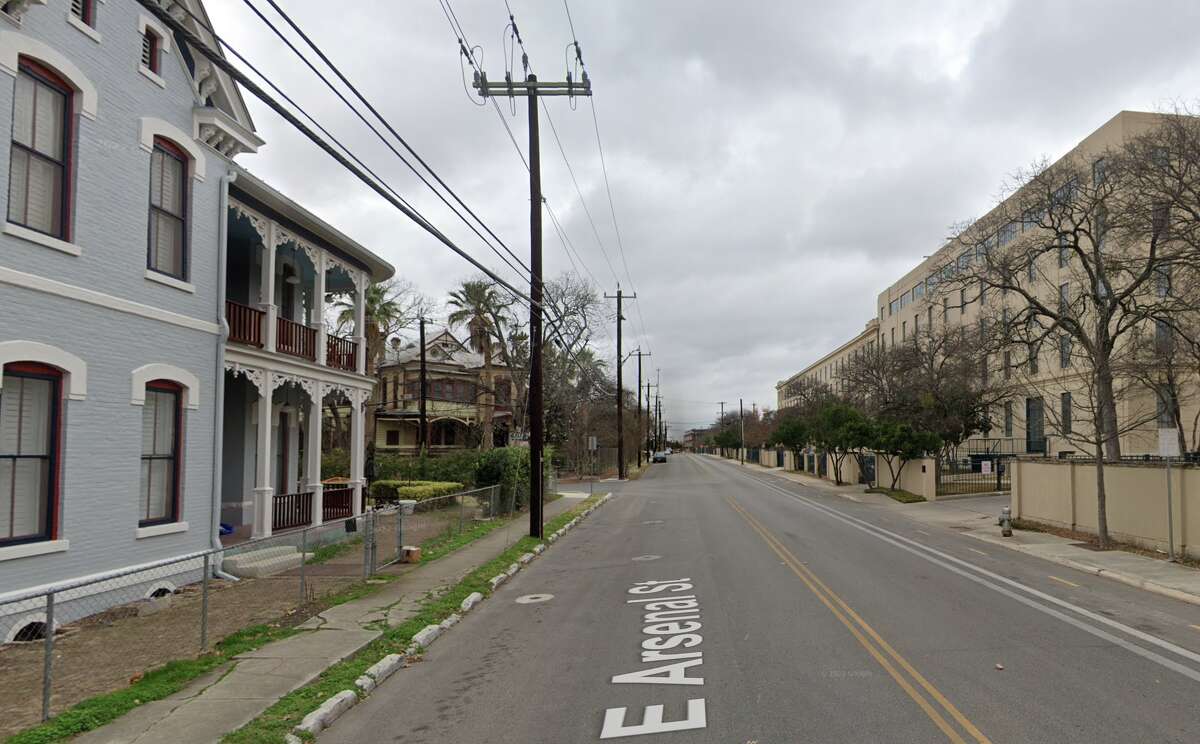 San Antonio Lawyer Sues H-E-B Over Trucks Parking In Front Of Home