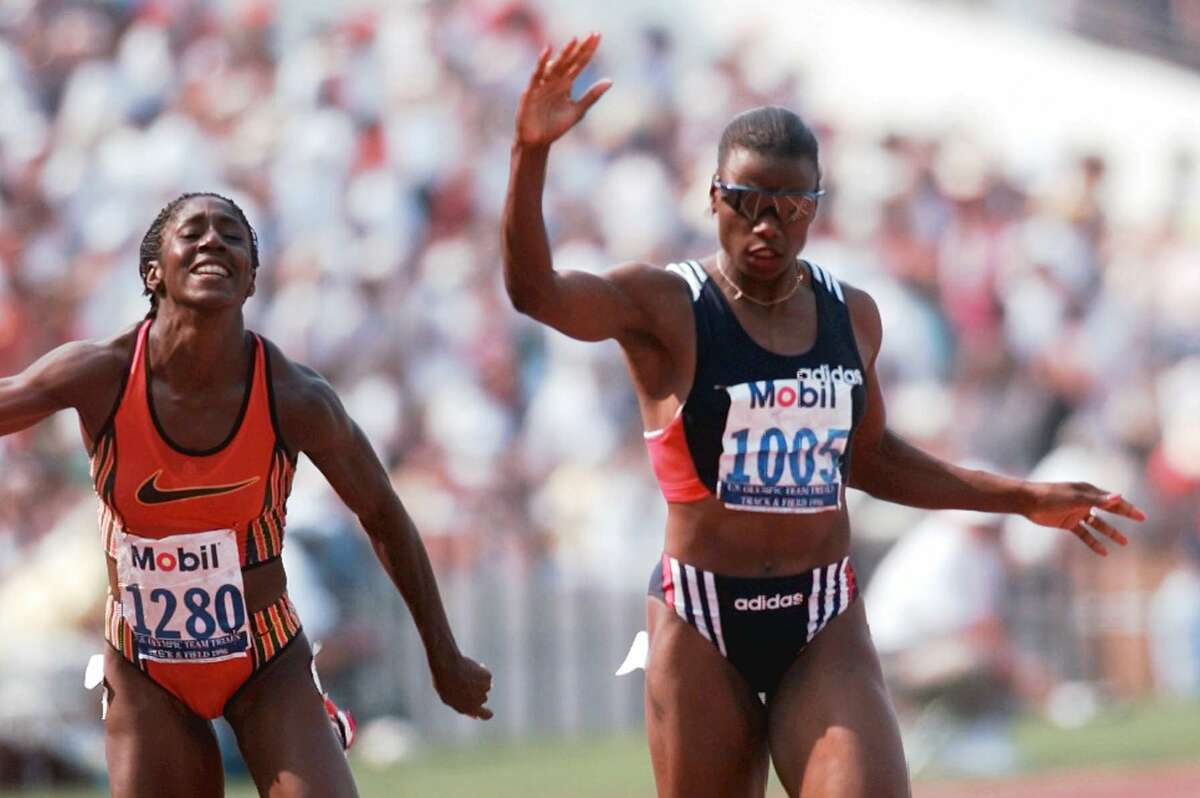 Longhorns Holmes, Guidry-Falkquay enter Texas Sports Hall of Fame