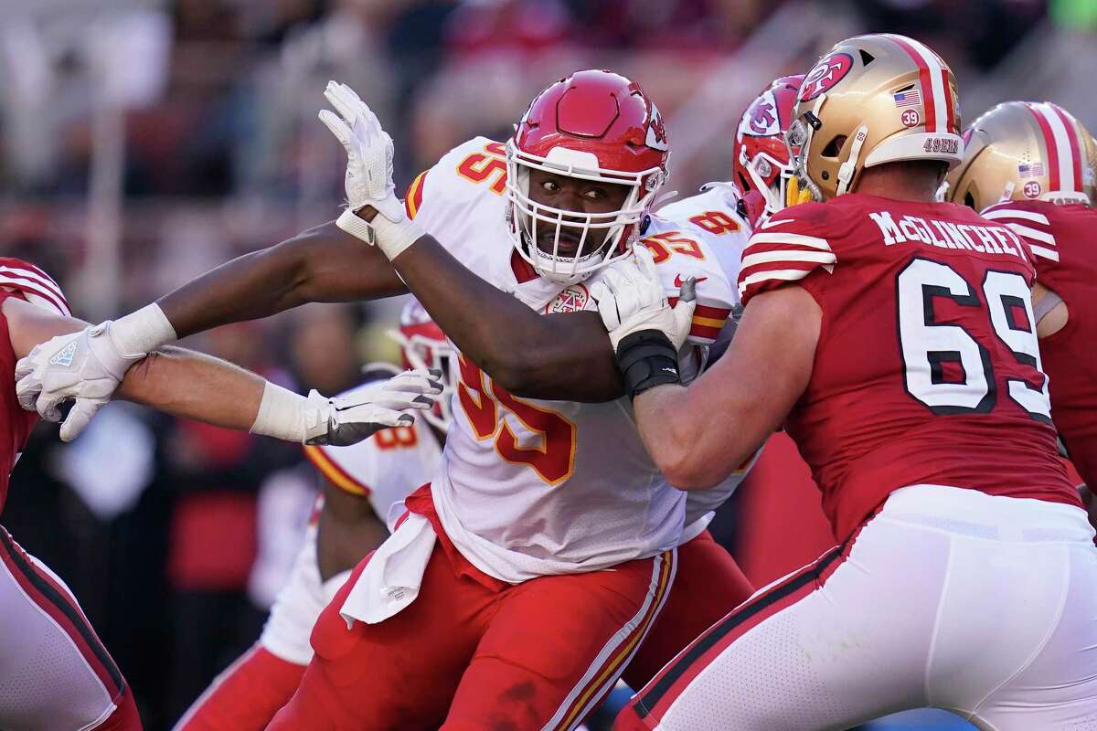 Kansas City Chiefs defensive tackle Chris Jones (95) against San Francisco 49ers offensive tackle Mike McGlinchey (69) during an NFL football game in Santa Clara, Calif., Sunday, Oct. 23, 2022. (AP Photo/Godofredo A. Vásquez)