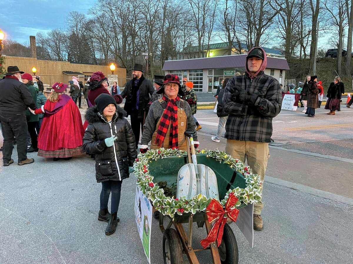 In 2021, members of the Pierport Pony Club performed a valuable service during the Victorian Sleighbell Parade and Old Christmas Weekend: pooper scoopers. Pictured (left to right) are Zoe Bladwin, Niki Belakowski and Mitchell Ziehm.