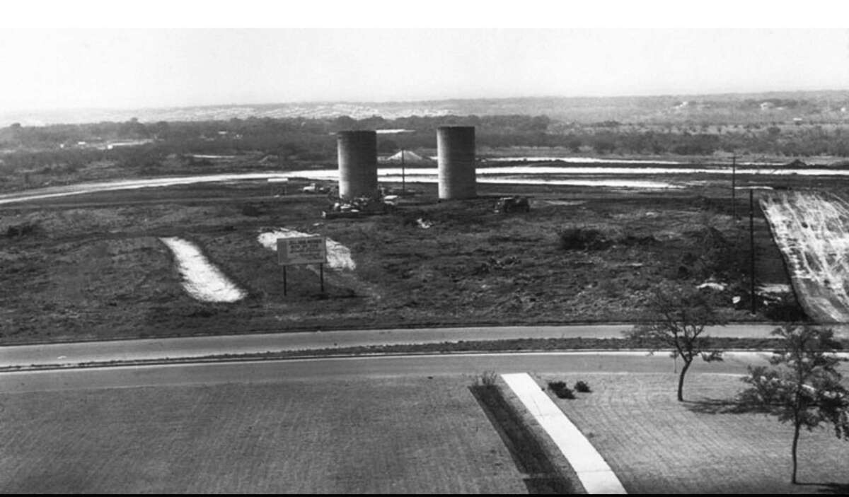 In 1961, the tract  of the city’s long-awaited aesculapian  schoolhouse  was inactive  farmland successful  what’s present  the South Texas Medical Center successful  Northwest San Antonio.