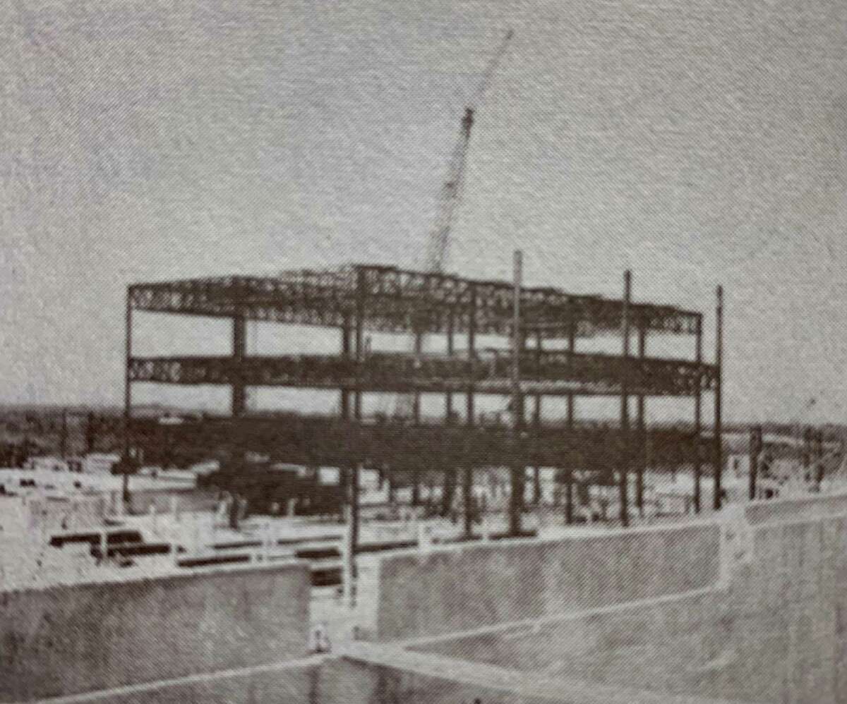 Shown present  nether  construction, the Audie L. Murphy Memorial Veterans’ Hospital was completed successful  1971 to bring in- and outpatient attraction   to country  veterans. The infirmary  is affiliated with the schools that marque   up   UT Health San Antonio.