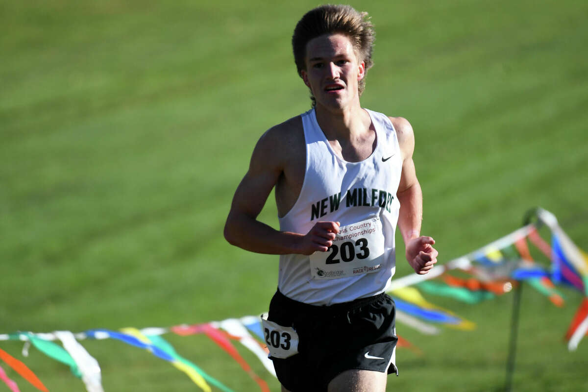 2022 CIAC boys cross country state championship roundup at Wickham Park.