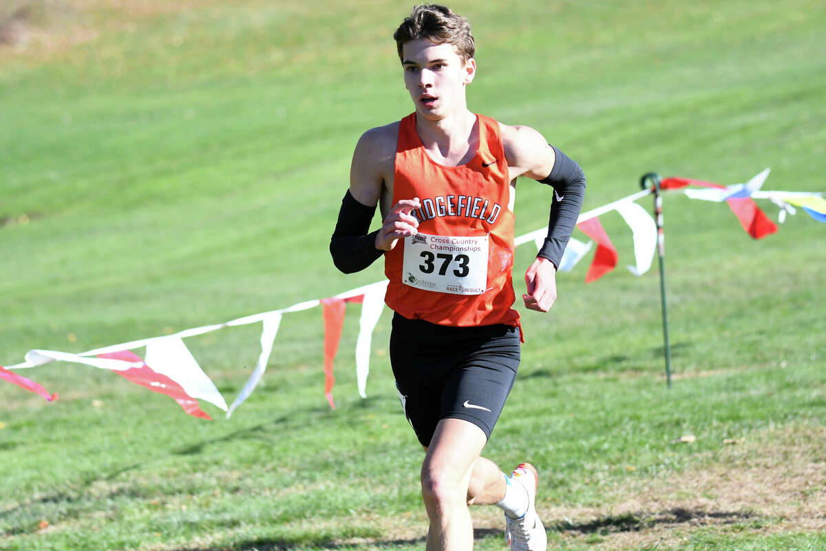 2022 CIAC boys cross country state championship roundup at Wickham Park.