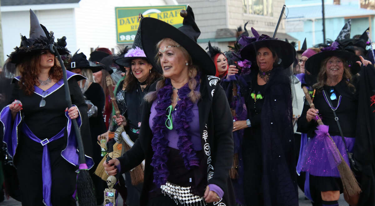 More than 1,000 people take part in Caseville Witch Walk