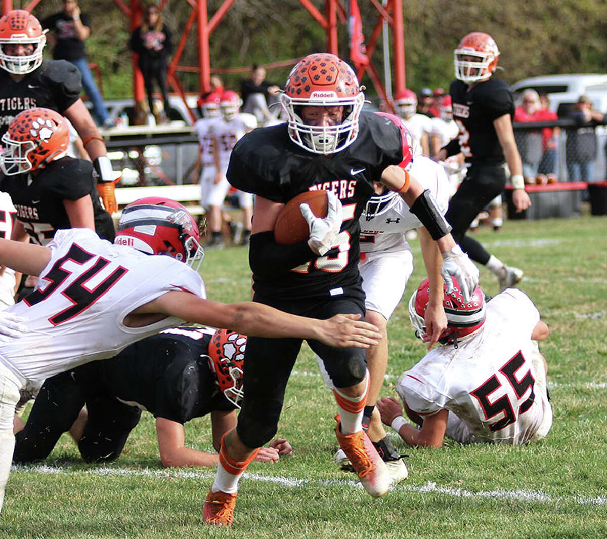 Greenfield gets physical, pounds Calhoun, 38-7
