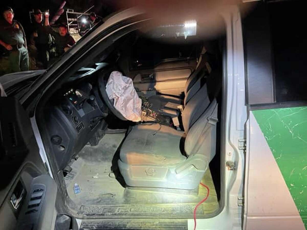 A human smuggling attempt ended with the suspect vehicle crashing head on with a U.S. Border Patrol unit on Oct. 25 in west Laredo.