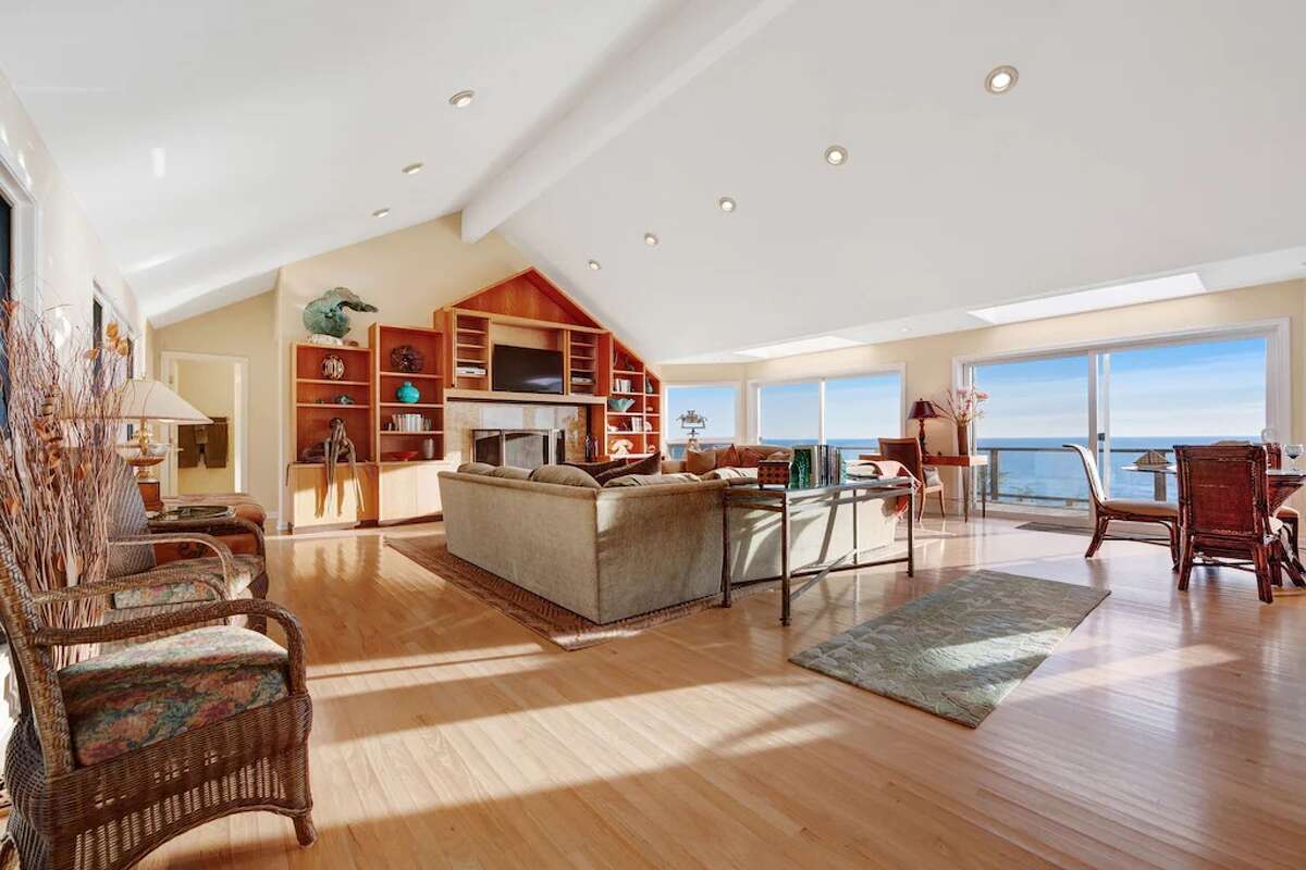 Mendocino Vrbo Oceanfront views abound at this waterfront property