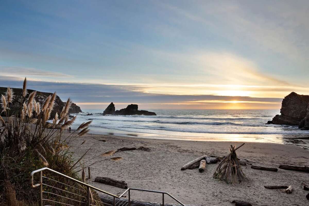 Mendocino Vrbo Oceanfront views abound at this waterfront property