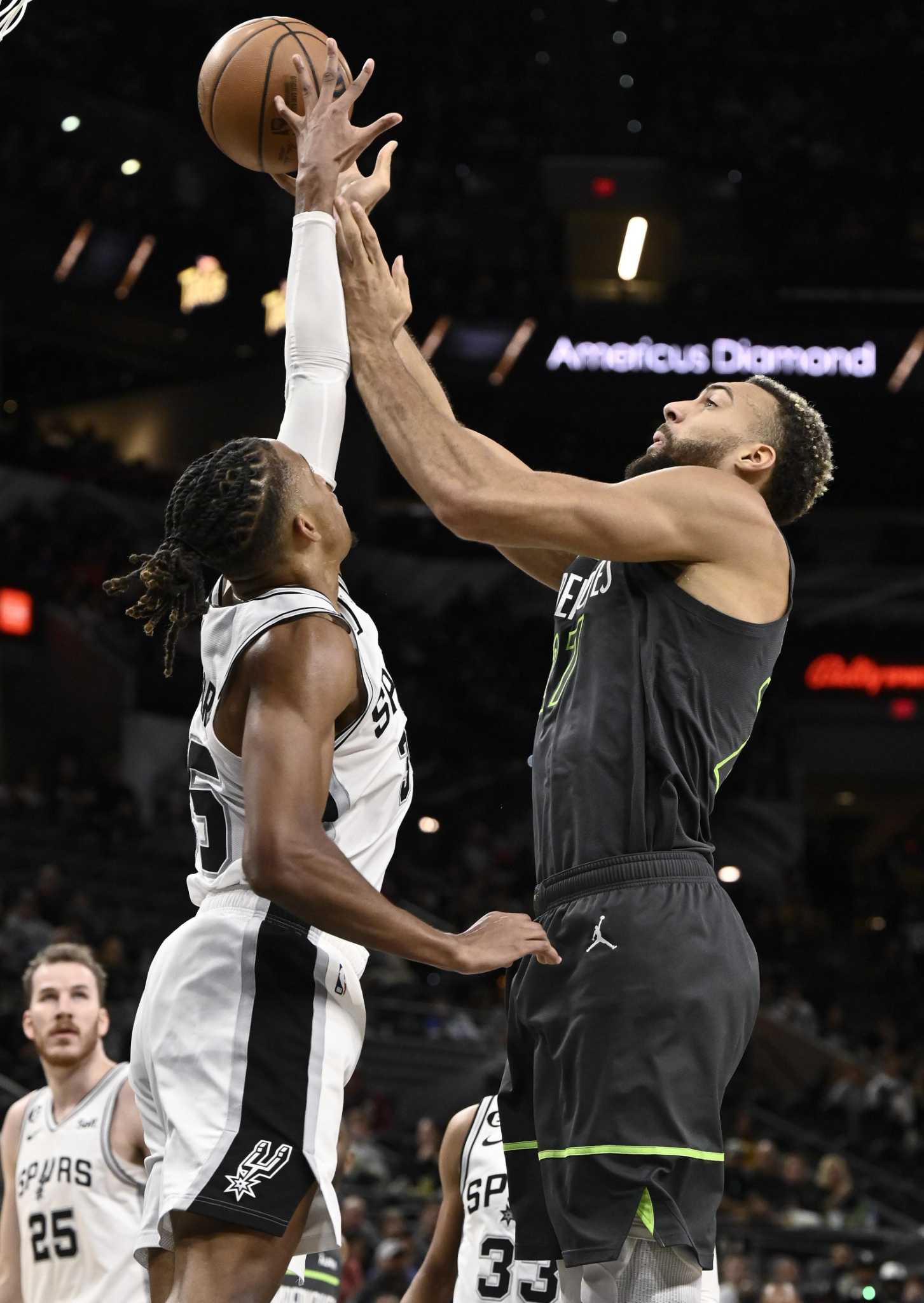 Romeo Langford of the San Antonio Spurs drives to the basket