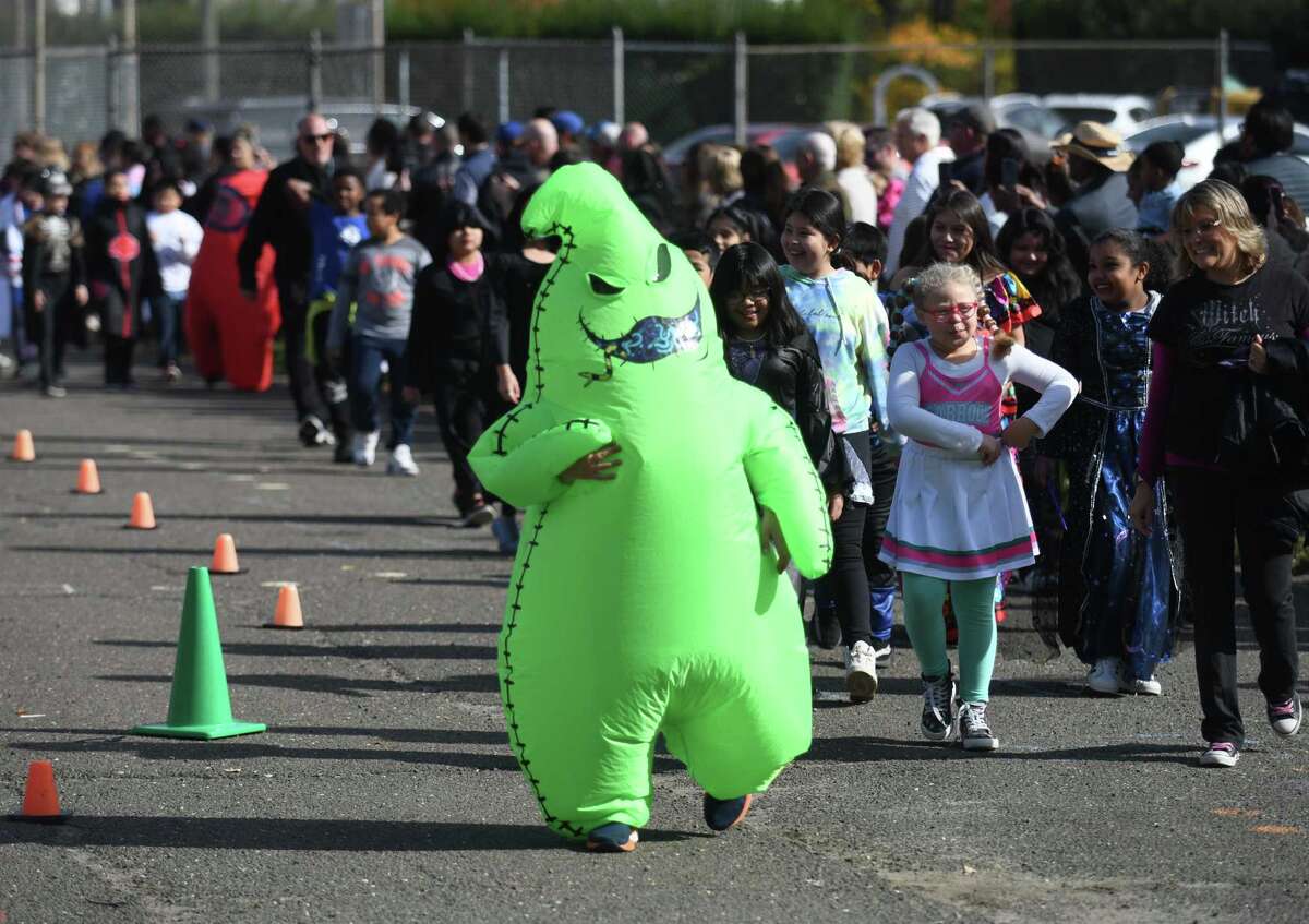 In Photos Stamford students show off costumes at Stillmeadow School’s