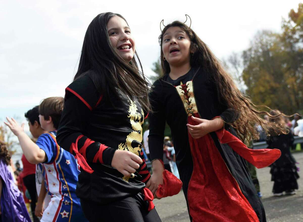 In Photos Stamford students show off costumes at Stillmeadow School’s