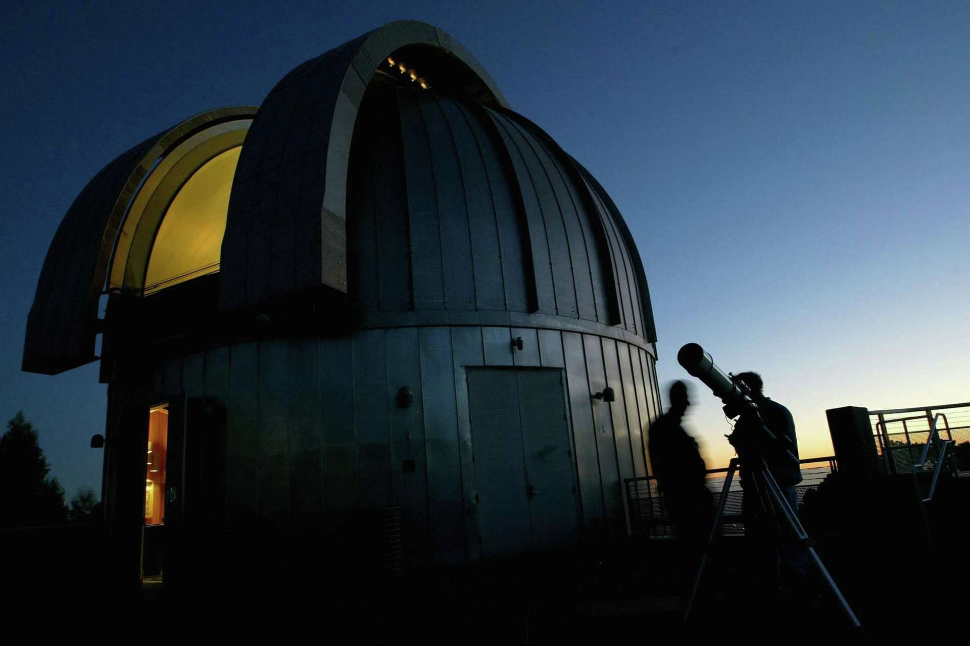 Here’s how to see the Lyrid meteor shower in the Bay Area