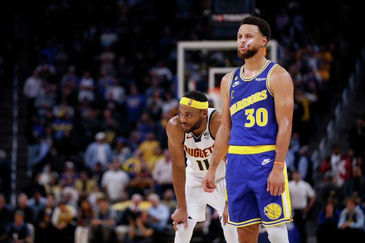Why Warriors are struggling through first 7 games of the season. Golden State Warriors guard Stephen Curry (30) expresses emotion late in the fourth quarter of an NBA game against the Denver Nuggets at Chase Center in San Francisco, Calif., Friday, Oct. 21, 2022. The Nuggets won 128-123.