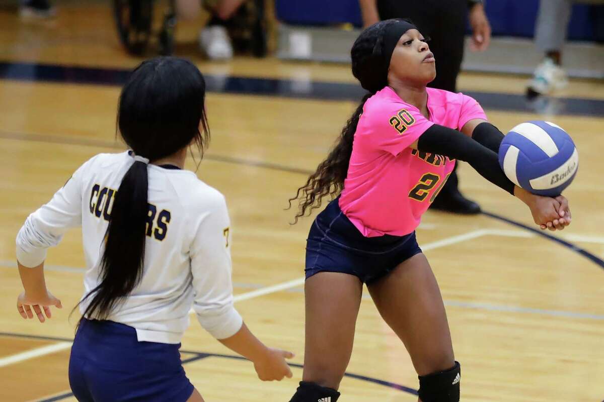 Conroe sweeps Nimitz for first playoff win since 1996